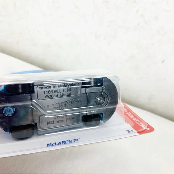 Hot Wheels McLaren P1 Light Blue 165/250 Quarter Mile Heroes 2021 Mattel - Picture 7 of 7